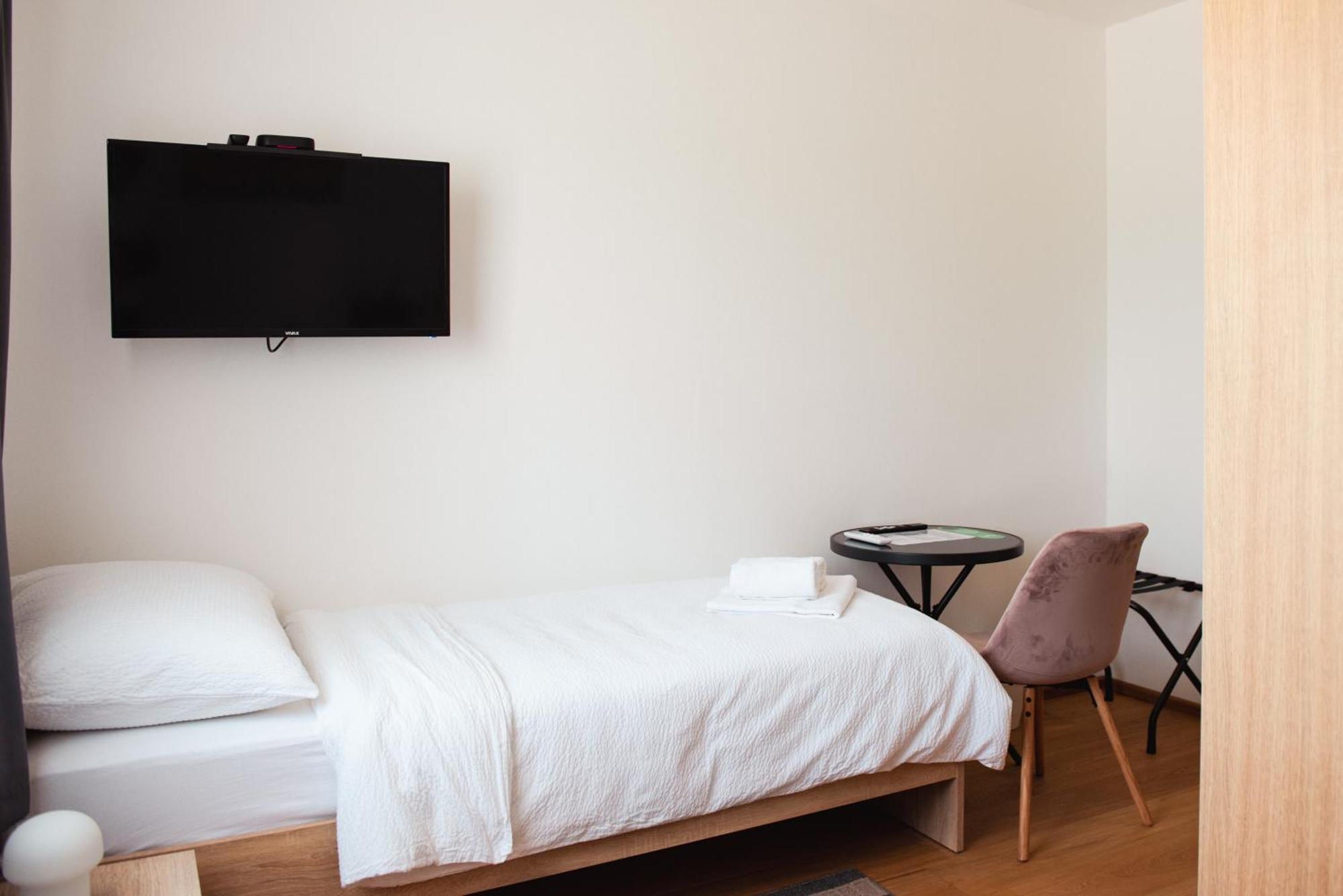Rooms Enter Ogulin Ostarije Экстерьер фото
